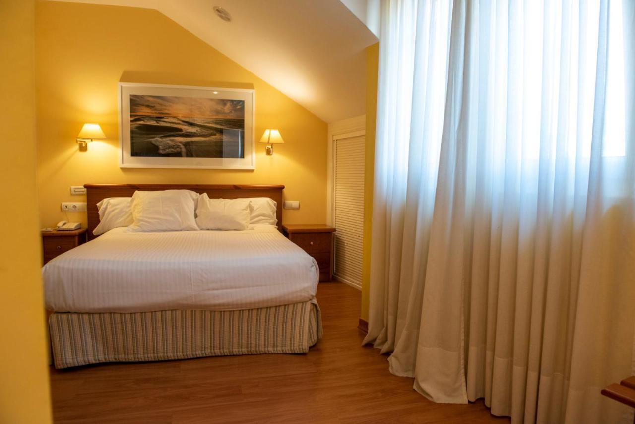 Hotel Faro De San Vicente 산비센테데라바케라 외부 사진