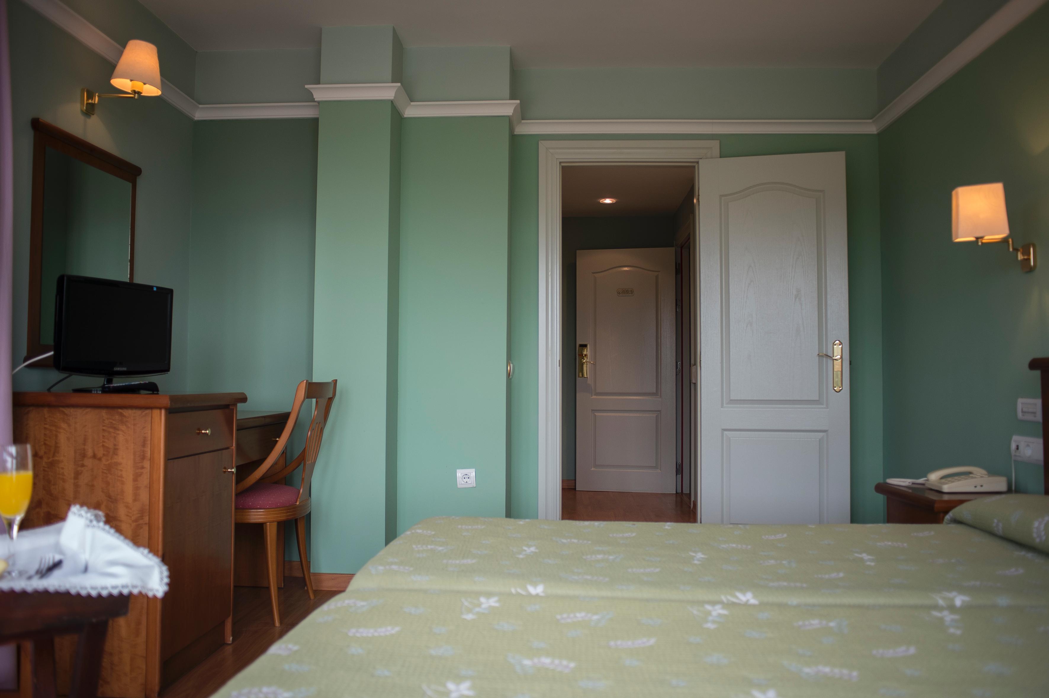 Hotel Faro De San Vicente 산비센테데라바케라 외부 사진