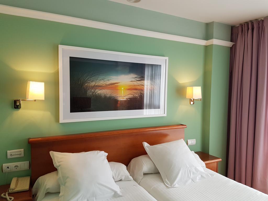 Hotel Faro De San Vicente 산비센테데라바케라 외부 사진